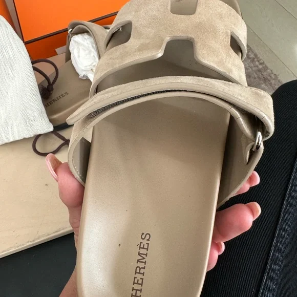 Hermès Chypre beige sandals - Picture 5 of 11